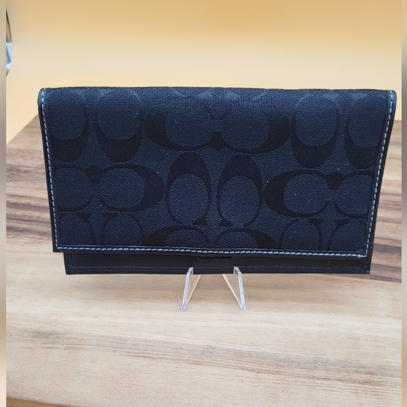 Coach Accessories - Coach Checkbook Cover With Signature Logo, 6.5x4, EUC